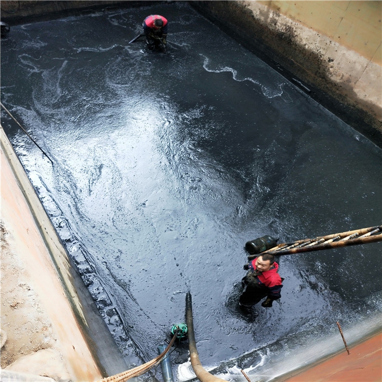 独山废水池清理